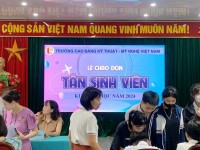 Tổ chức nhập học cho tân học sinh, sinh viên hệ song bằng